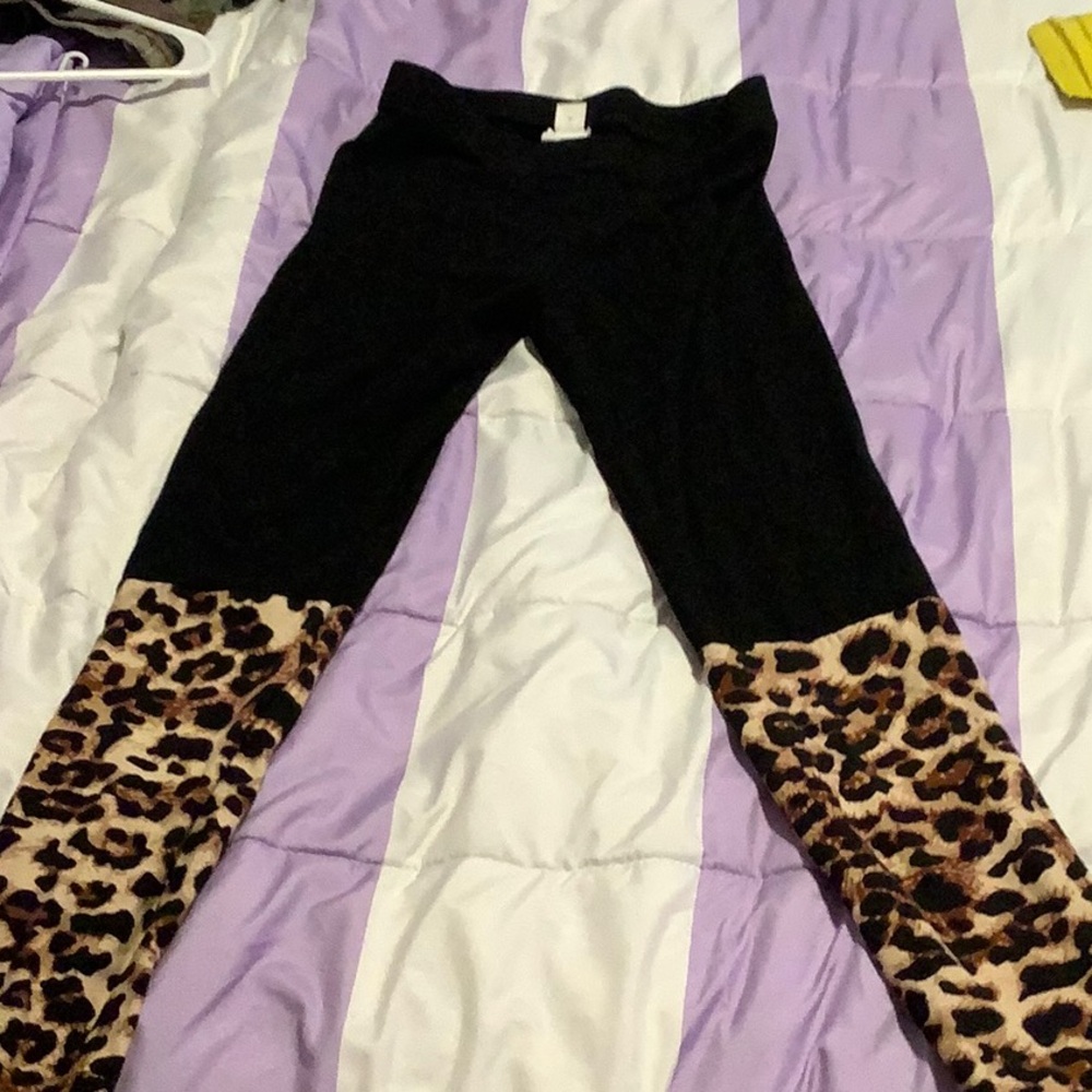 SHEIN Black and Brown Leggings with Two-Tone Design